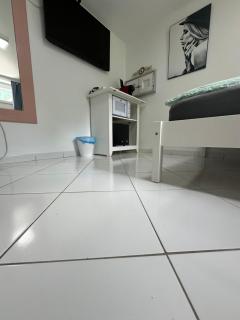 Simple room in Luxembourg city - Lussemburgo - 6