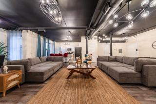 McCormick Place 5 bed family unit with Pool table and Optional Parking - Chicago - 0