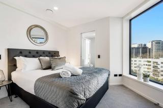 Modern One Bedroom Studio - 8