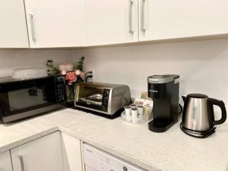 Two Bedroom Suite Burnaby Metrotown - Burnaby - 4