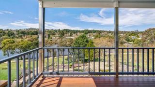 Balconies Lakeside on Lake Daylesford - 1