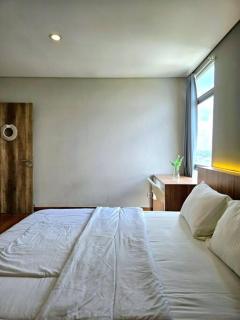 Apt Pejaten Park Residence 2 BR Alistan with Pool, Washer and Netflix - 2