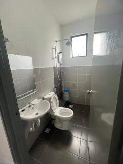 75 Suite (Tower B) - Papar - 5