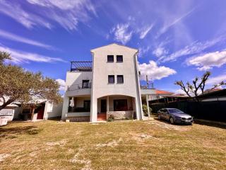Coastal Family Escape in Turanj, Croatia - Turanj - 5