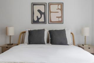 Blueground Gateway gym pool steps to stadium ATX-248 - 1