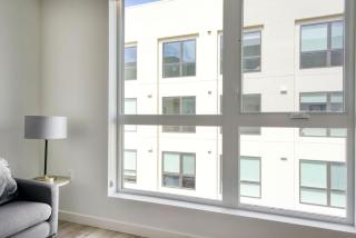 Blueground Hayward heated pool on-site dining SFO-1690 - 5