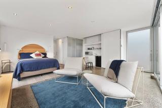 Modern Studio with sweeping views - McCrae - 2