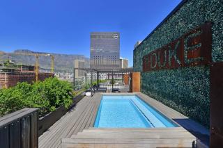Zainab - Modern City Centre Aprt- City and Mountain views! - 3