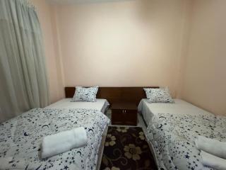 2BR Townhouse,Bath, Sofa bed, TV, Backyard - 210 - Sheikh Zayed - 2