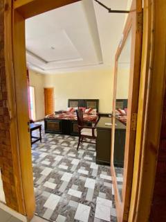 Sunshine Hotel & Restaurant - Malam Jabba - 3