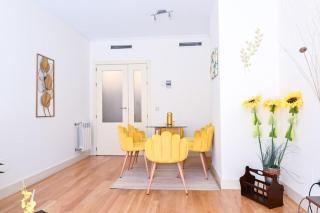 For You Rentals Apartamento TEMPORAL con Estilo y Comodidad en Madrid EROS 14 - 1