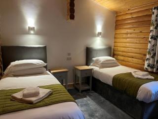 Pantglas Hall Holiday Lodges and Leisure Club - Carmarthen - 9