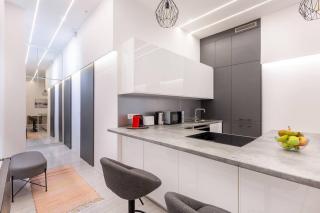 Quaint and Cozy 2-BR Home in the City Center - Budapest - 6