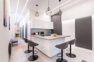 Quaint and Cozy 2-BR Home in the City Center - Budapest - 2