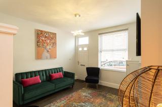 Sparkenhoe House - 6