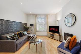 Pristine Stylish Townhouse on the Stray - Sleeps 8 - 6