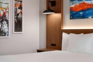 La Quinta by Wyndham Stephenville - 1