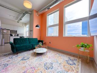 McCormick Place 2br-2ba with Optional Parking,Patio,Gym for 6 guests - Chicago - 4