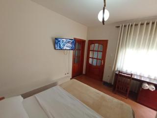Vila 57 HOTEL - Tirana - 9