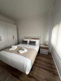 GRIS con Parking Gratis - 8