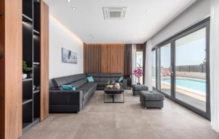 Villa Bellatrix in Fažana with beach front and sea view - Fažana - 7