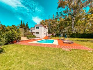 Gran villa con piscina cerca de Puerto Banús - Marbella - 0