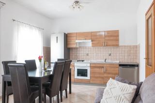 Villa Nada for 10 people with pool & integrated whirlpool - Galovac - 4