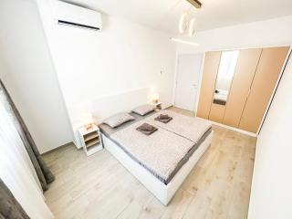 1 bedroom apartment 923 - Golem - 2