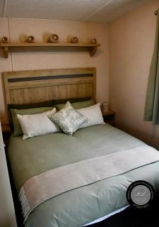 The Retreat 38, pet friendly, WiFi, central heating, bed linen - Meadow Lakes Caravan & Lodge Hire - Chapel Saint Leonards - 7