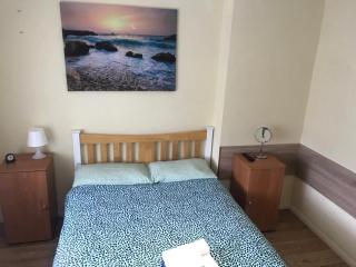 Becontreelodge - Dagenham - 1