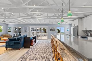 Go to the beach from expansive heated pool home - Fort Myers Beach - 2