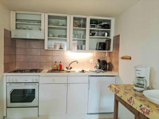 Apartment Helene Apt- Hella by Interhome - Wengen - 1