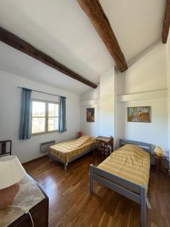 La Boissetane, maison provençale avec piscine et jardin, au pied du Luberon - Saint-Martin-de-Castillon - 3