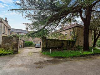 3 Bed in Richmond 94740 - Easby - 5