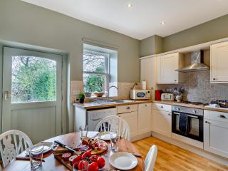 3 Bed in Richmond 94740 - Easby - 2