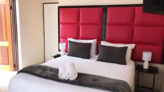 Dineo's Lodge and Spa - Burgersfort - 7