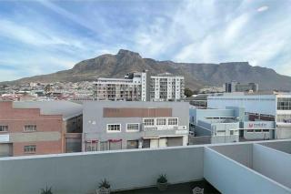 City Living Studio Apartment with Harbor View - Cape Town - 6