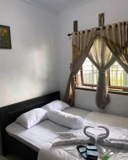 Griya Indah Homestay - Pacet - 3
