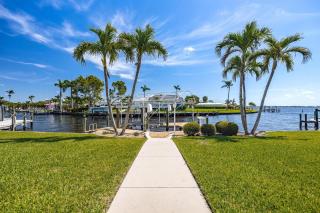 Amazing Water View with heated salt water pool - Villa Riverside - Roelens Vacations - Cape Coral - 6