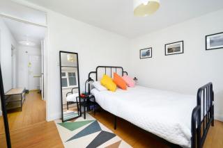 Beautiful 1BR Flat in The Heart of Croydon - 1