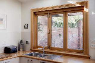 Serenity and style in Sandy Bay - 3