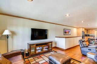 1 Mi to Ski Resort South Lake Tahoe Townhome - South Lake Tahoe - 6