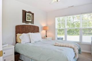 King Bed, Pool, Beach, Game Room@Enjoy Life - Frankford - 4