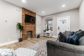 25 2 homes side by side downtown with fenced yard and hot tub - Columbus - 5