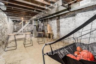 25 2 homes side by side downtown with fenced yard and hot tub - Columbus - 3