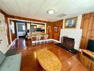 Cottage 8Lees Ford Marina - Nancy - 1