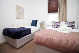 Central 2 Bedroom Apartment, 5 Guests Welcome, Free Off-Peak Parking - Bristol - 9