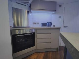 Queen's Apartment in Cardigan, Cardigan Bay - 1