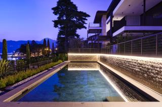 SalvatoreHomes - Luxurious Dreamview Waterfront Apartment in Torri del Benaco with Pool - Casa Azura - a 5 Star Luxury Collection at Lake Garda - 5