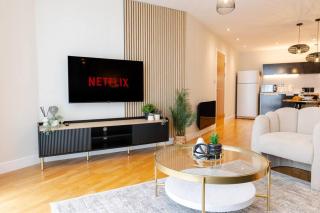 Sophisticated Cardiff Apartment Free Parking - Cardiff - 1